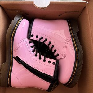 Dr. MARTENS in PINK💕